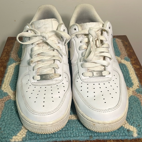 Nike Air Force 1 - Picture 2 of 8